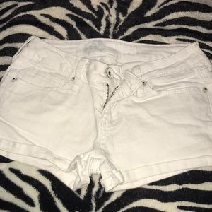 Bullhead white shorts